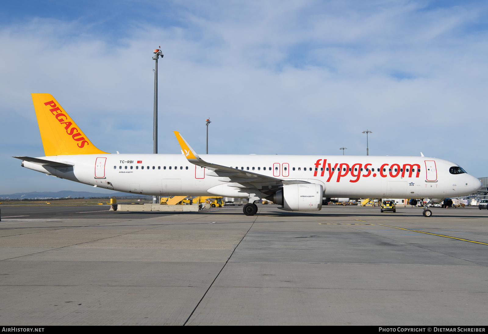 Aircraft Photo of TC-RBI | Airbus A321-251NX | Pegasus Airlines | AirHistory.net #623627