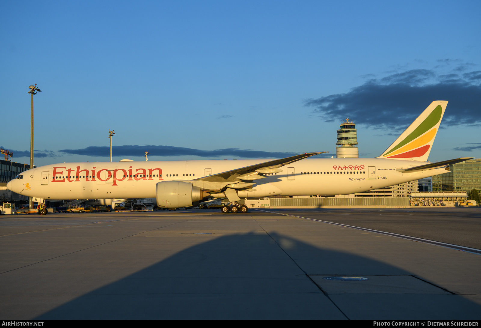 Aircraft Photo of ET-ASL | Boeing 777-360/ER | Ethiopian Airlines | AirHistory.net #623638