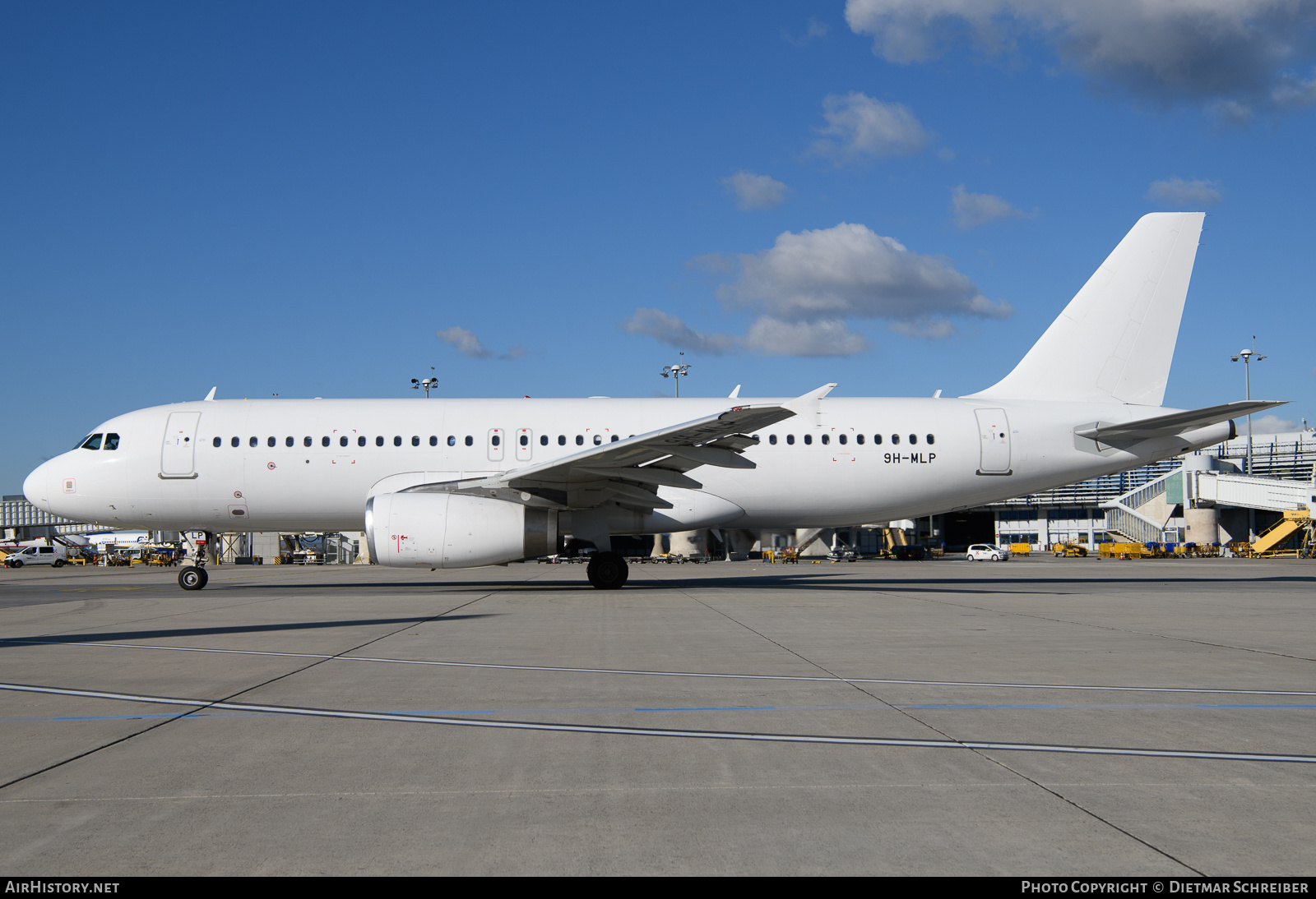 Aircraft Photo of 9H-MLP | Airbus A320-232 | AirHistory.net #623690