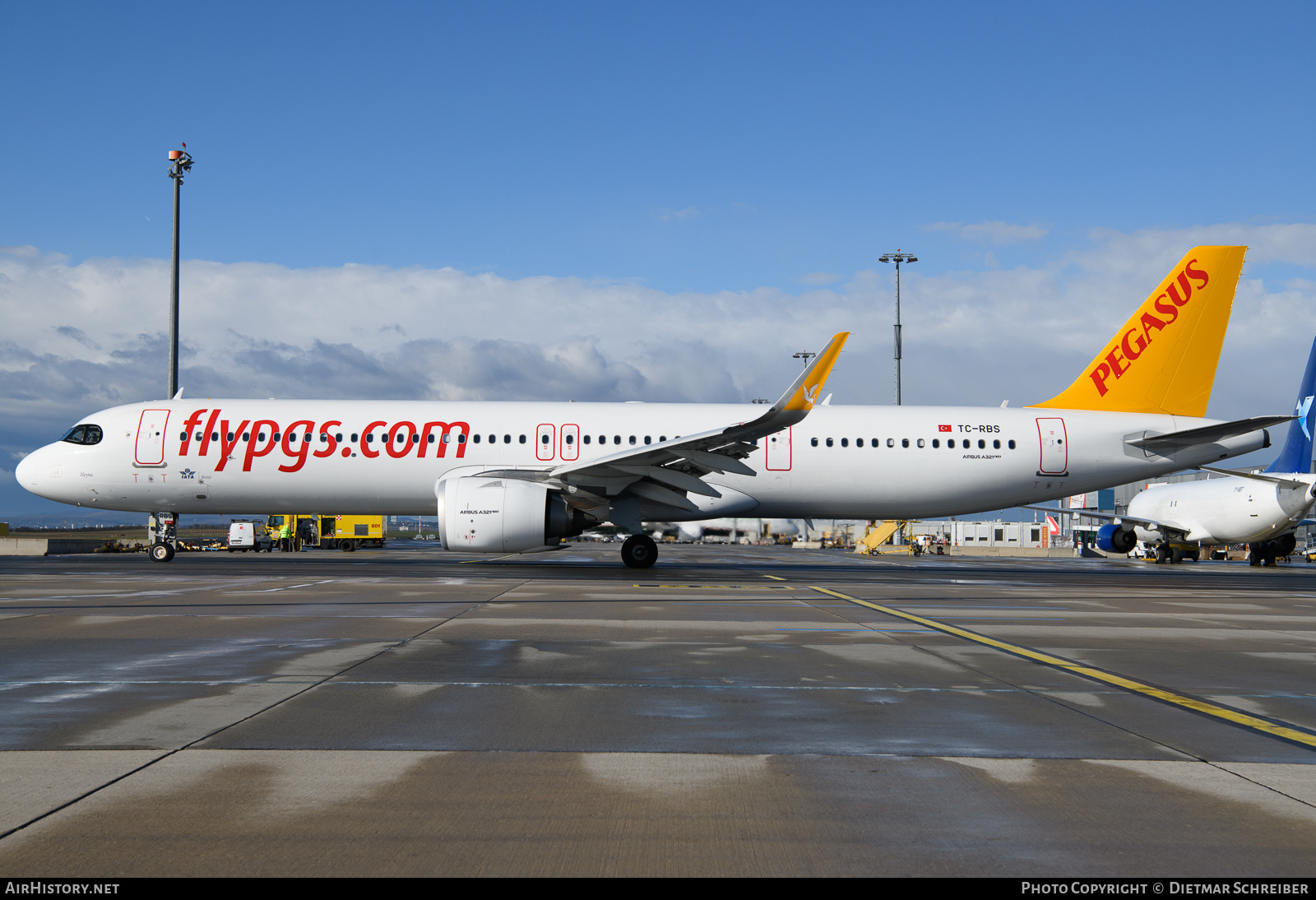 Aircraft Photo of TC-RBS | Airbus A321-251NX | Pegasus Airlines | AirHistory.net #623700