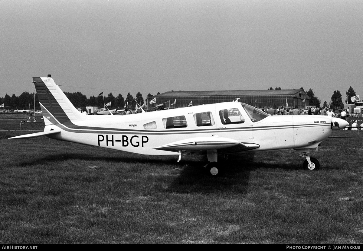Aircraft Photo of PH-BGP | Piper PA-32-260 Cherokee Six | AirHistory.net #623792