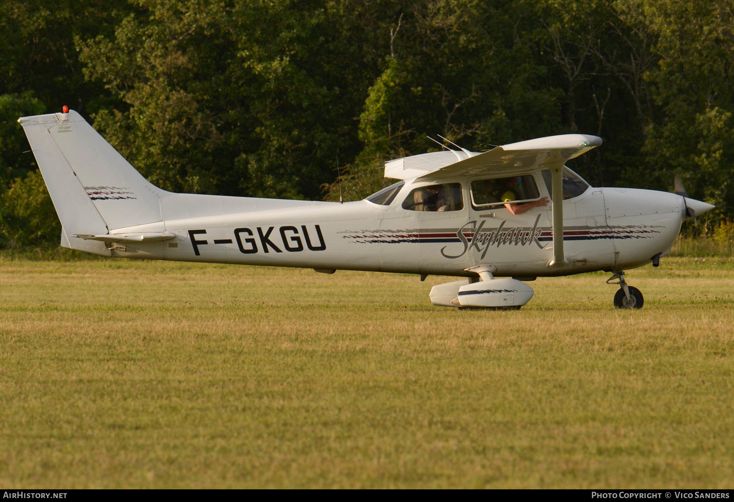 Aircraft Photo of F-GKGU | Cessna 172R Skyhawk II | AirHistory.net #623807