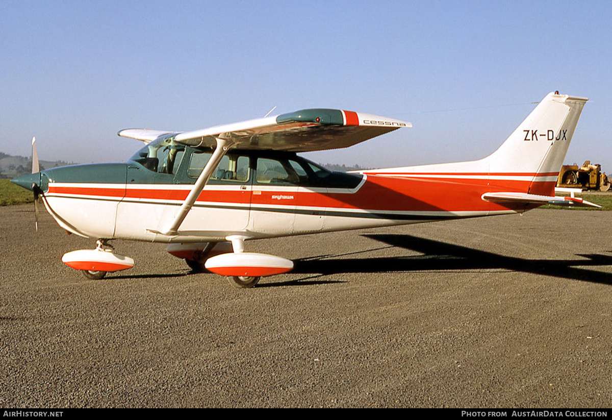 Aircraft Photo of ZK-DJX | Cessna 172M Skyhawk | AirHistory.net #623913