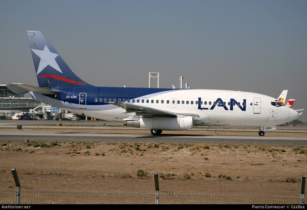 Aircraft Photo of CC-CDH | Boeing 737-230/Adv | LAN Airlines - Línea Aérea Nacional | AirHistory.net #623949