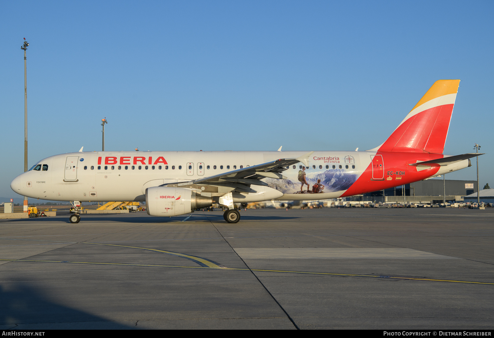 Aircraft Photo of EC-KOH | Airbus A320-214 | Iberia | AirHistory.net #623983