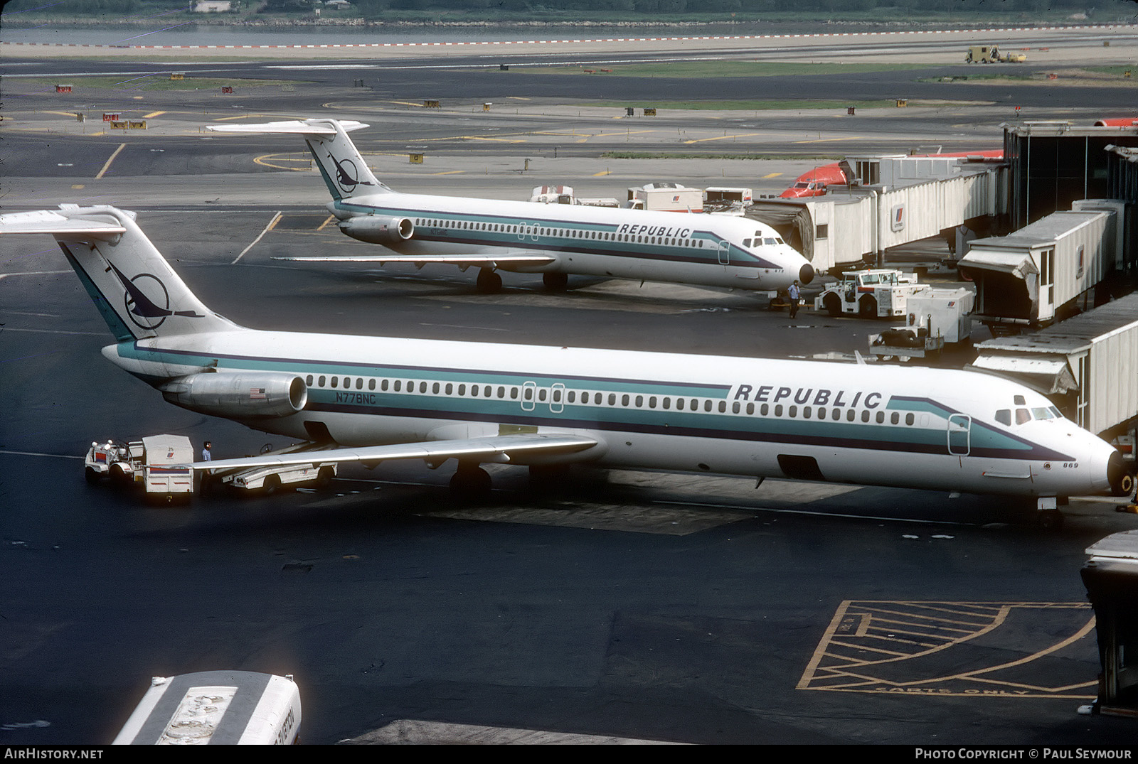 Aircraft Photo of N778NC | McDonnell Douglas DC-9-51 | Republic Airlines | AirHistory.net #623997