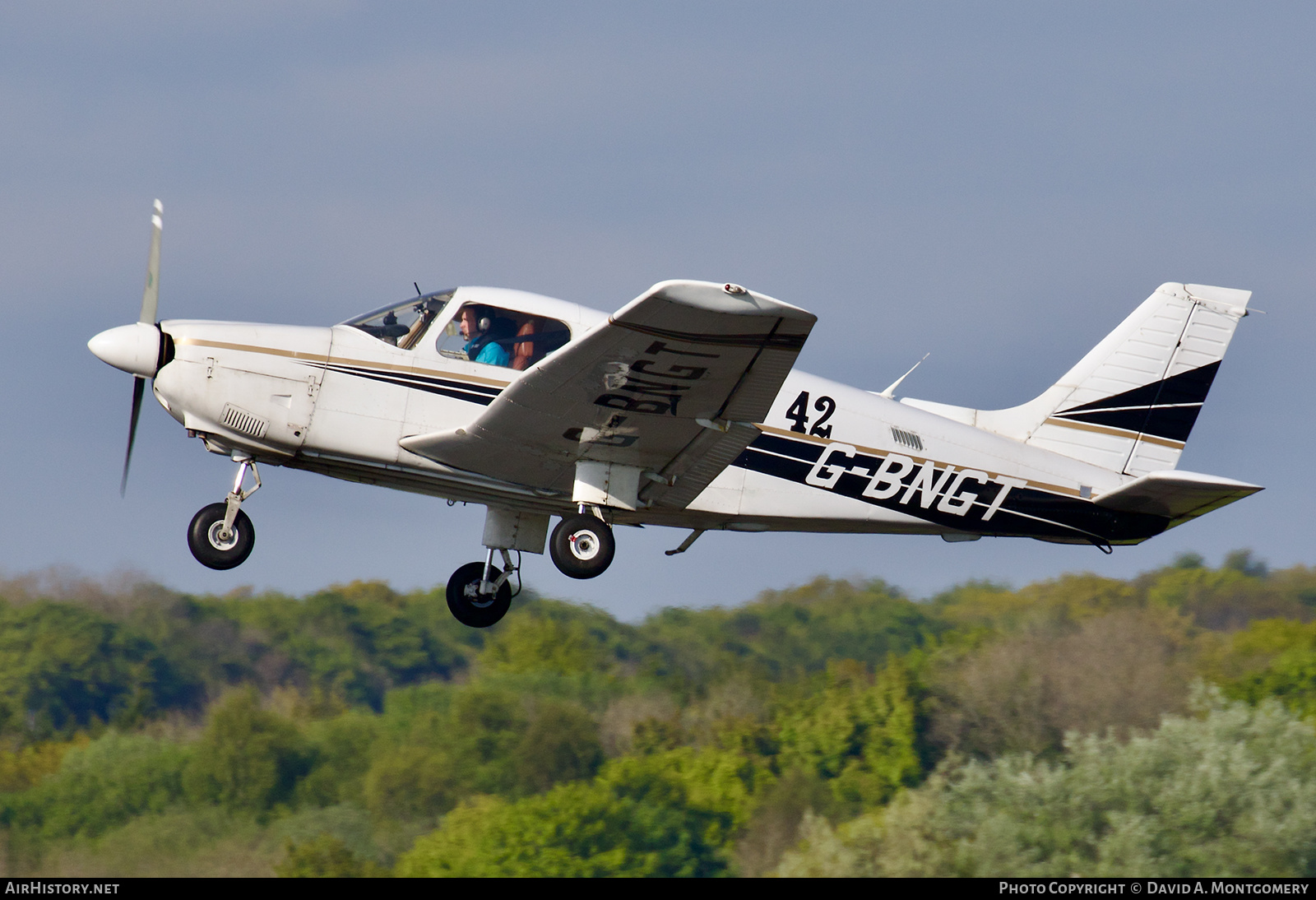 Aircraft Photo of G-BNGT | Piper PA-28-181 Cherokee Archer II | AirHistory.net #624016