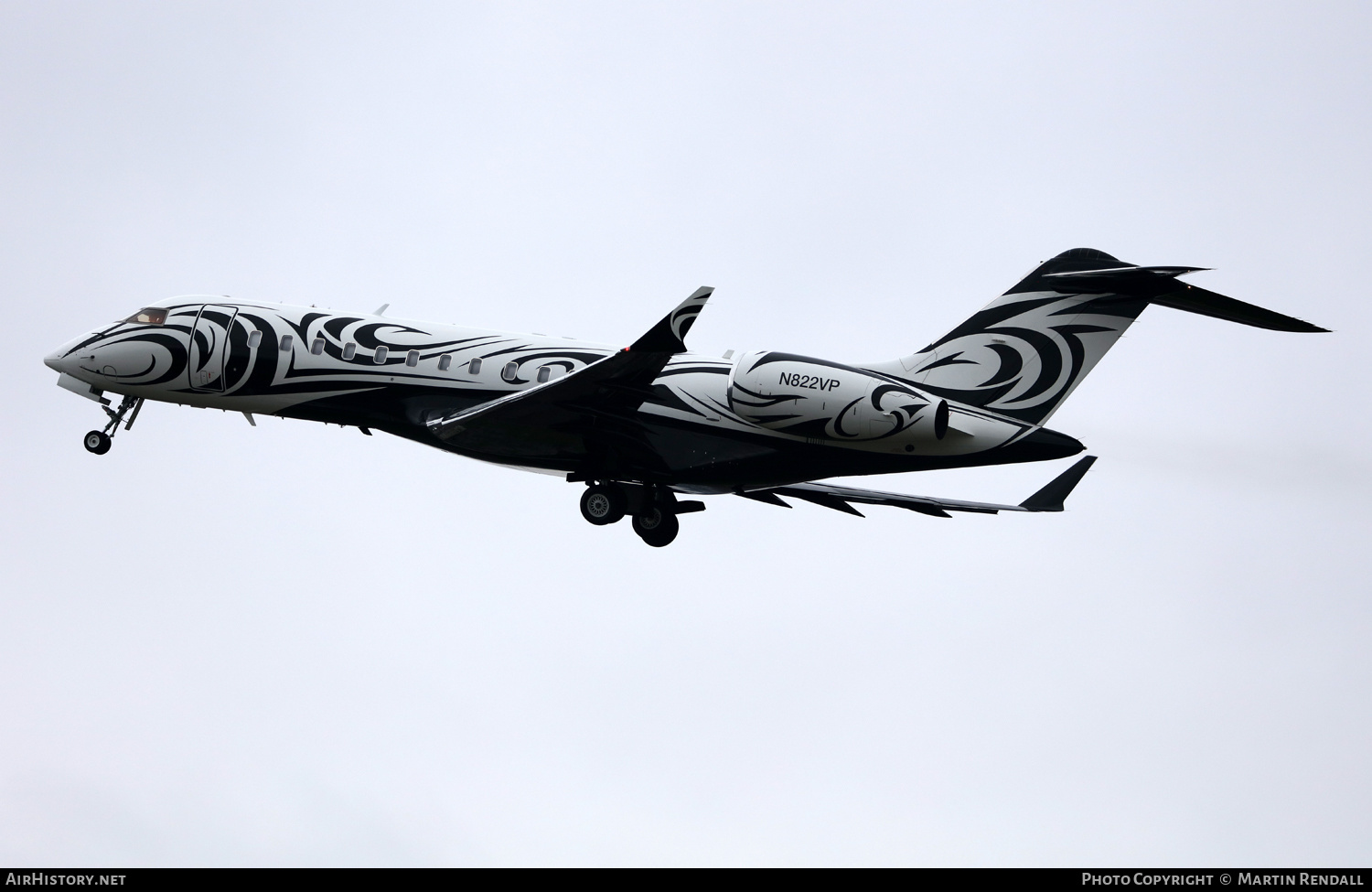 Aircraft Photo of N822VP | Bombardier Global Express (BD-700-1A10) | AirHistory.net #624029