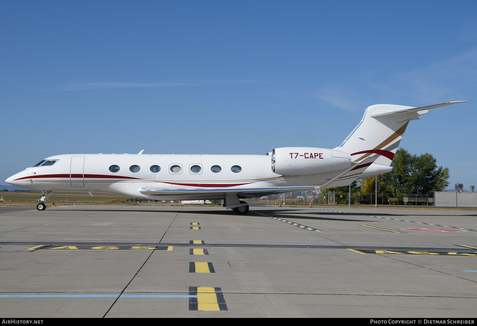 Aircraft Photo of T7-CAPE | Gulfstream Aerospace G600 (G-VII) | AirHistory.net #624053