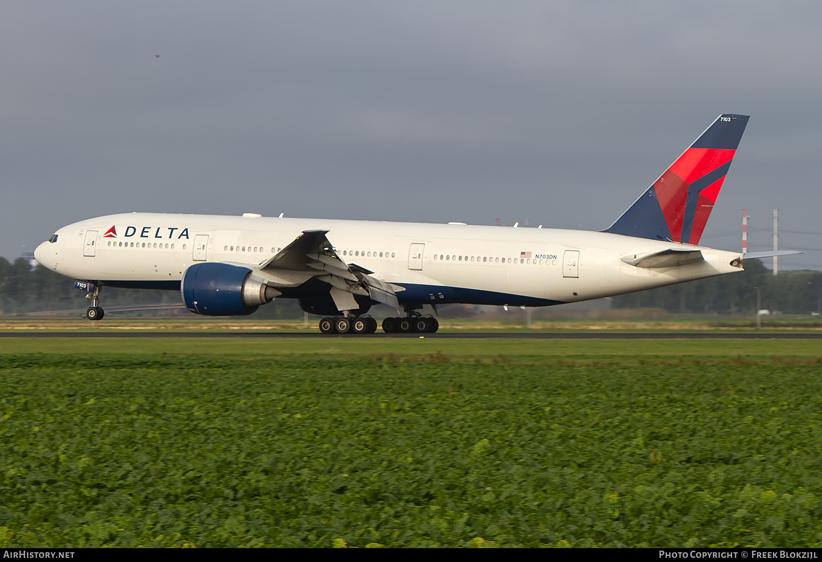 Aircraft Photo of N703DN | Boeing 777-232/LR | Delta Air Lines | AirHistory.net #624104