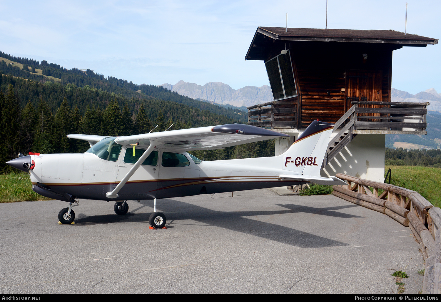 Aircraft Photo of F-GKBL | Cessna 172RG Cutlass RG | AirHistory.net #624141