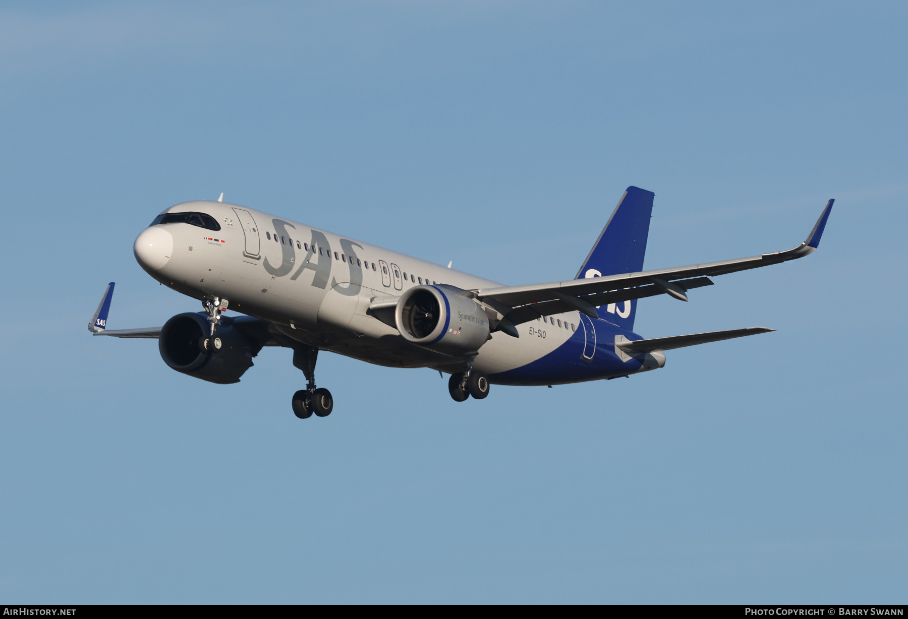 Aircraft Photo of EI-SIO | Airbus A320-251N | Scandinavian Airlines - SAS | AirHistory.net #624265