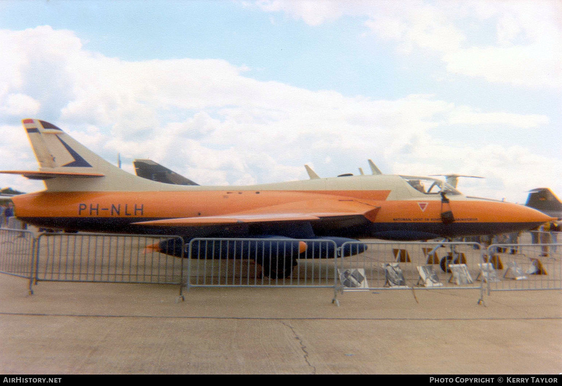 Aircraft Photo of PH-NLH | Hawker Hunter T7 | NLR - Nationaal Lucht- en Ruimtevaartlaboratorium | AirHistory.net #624297