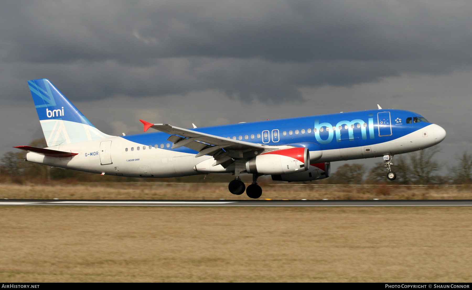 Aircraft Photo of G-MIDR | Airbus A320-232 | BMI - British Midland International | AirHistory.net #624347