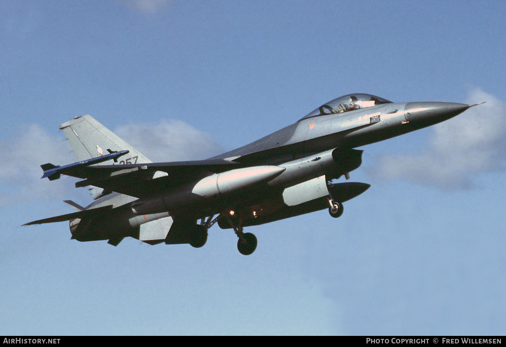 Aircraft Photo of J-257 | General Dynamics F-16A Fighting Falcon | Netherlands - Air Force | AirHistory.net #624589