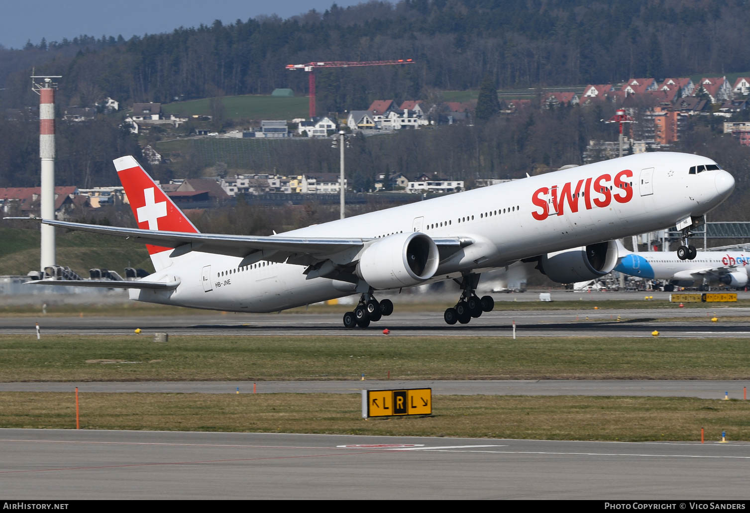 Aircraft Photo of HB-JNE | Boeing 777-3DE/ER | Swiss International Air Lines | AirHistory.net #624742