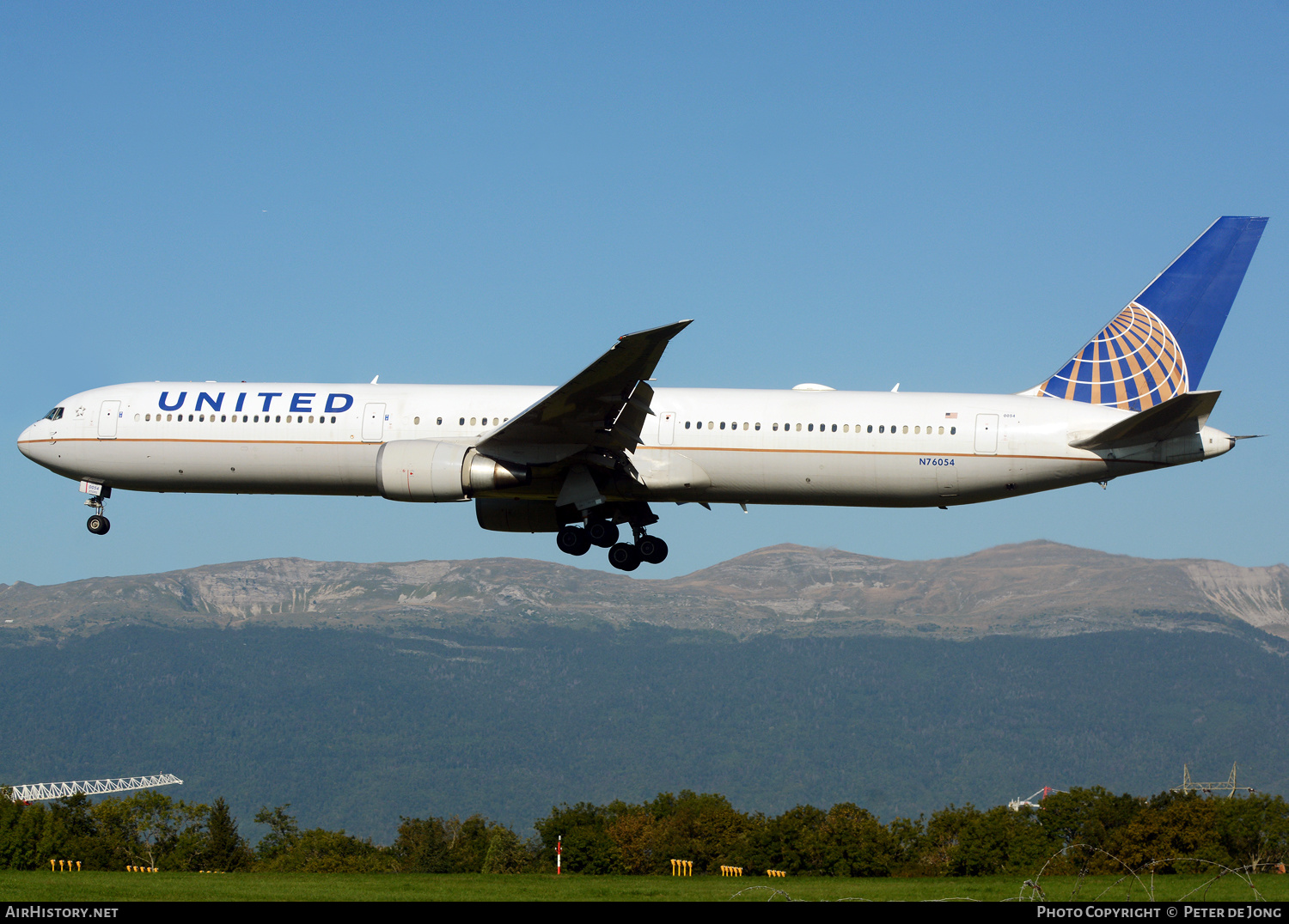 Aircraft Photo of N76065 | Boeing 767-424/ER | United Airlines | AirHistory.net #624751
