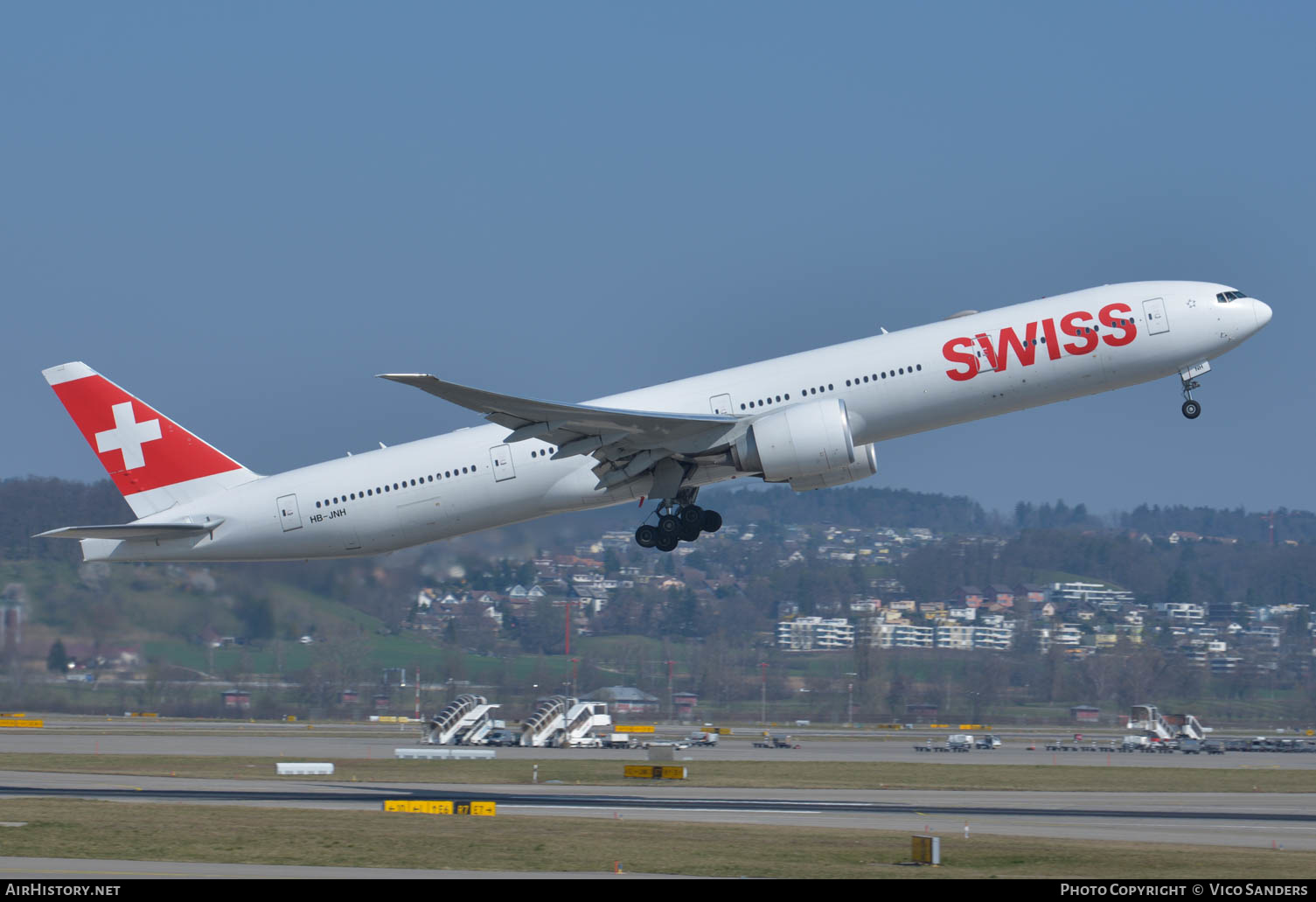 Aircraft Photo of HB-JNH | Boeing 777-300/ER | Swiss International Air Lines | AirHistory.net #624759