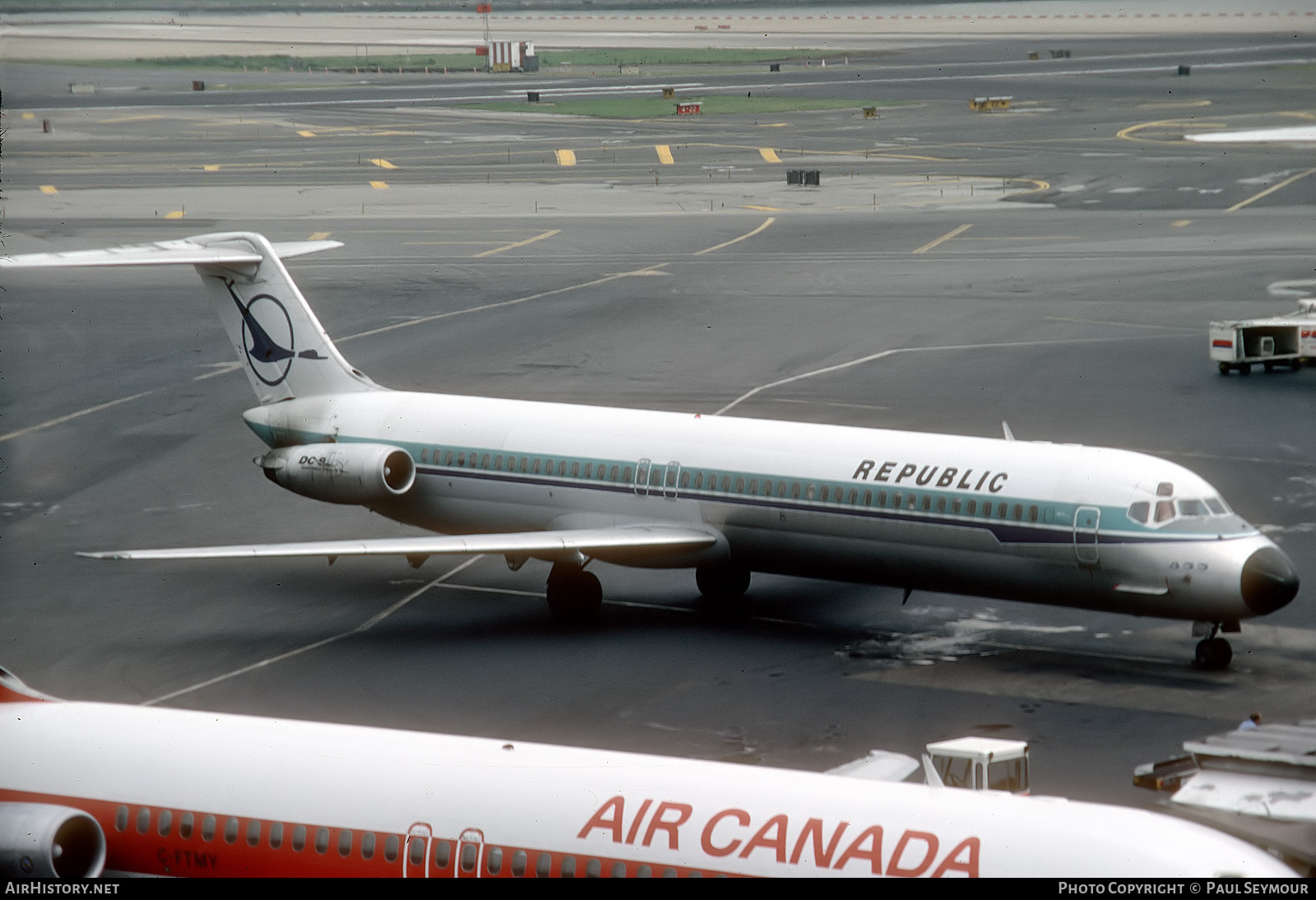 Aircraft Photo of N764NC | McDonnell Douglas DC-9-51 | Republic Airlines | AirHistory.net #624760