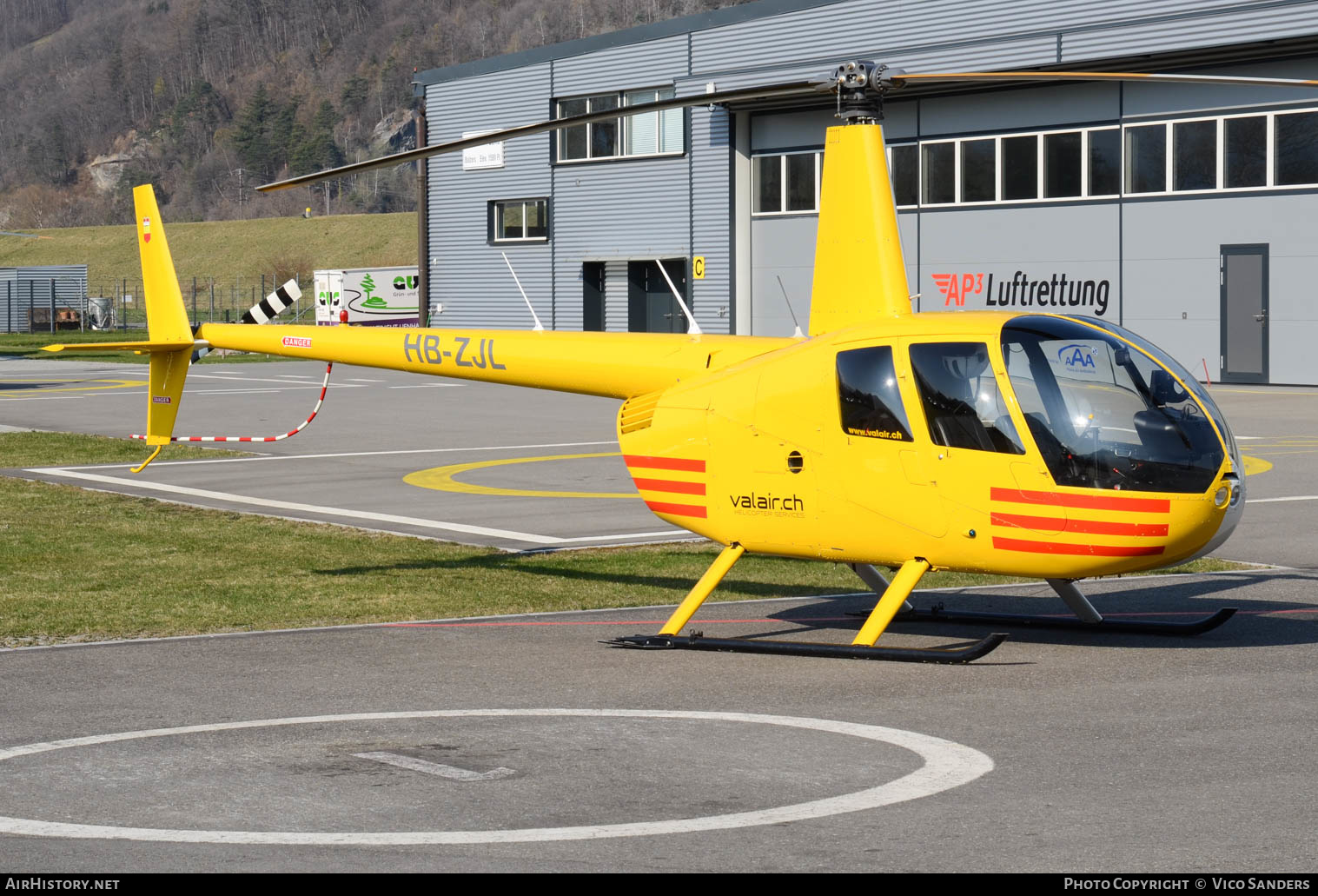 Aircraft Photo of HB-ZJL | Robinson R-44 Raven II | Valair | AirHistory.net #624761