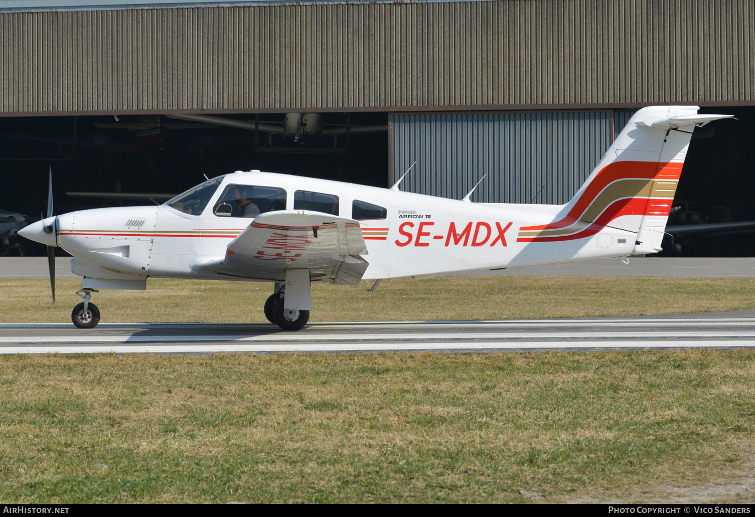 Aircraft Photo of SE-MDX | Piper PA-28RT-201 Cherokee Arrow IV | AirHistory.net #624769
