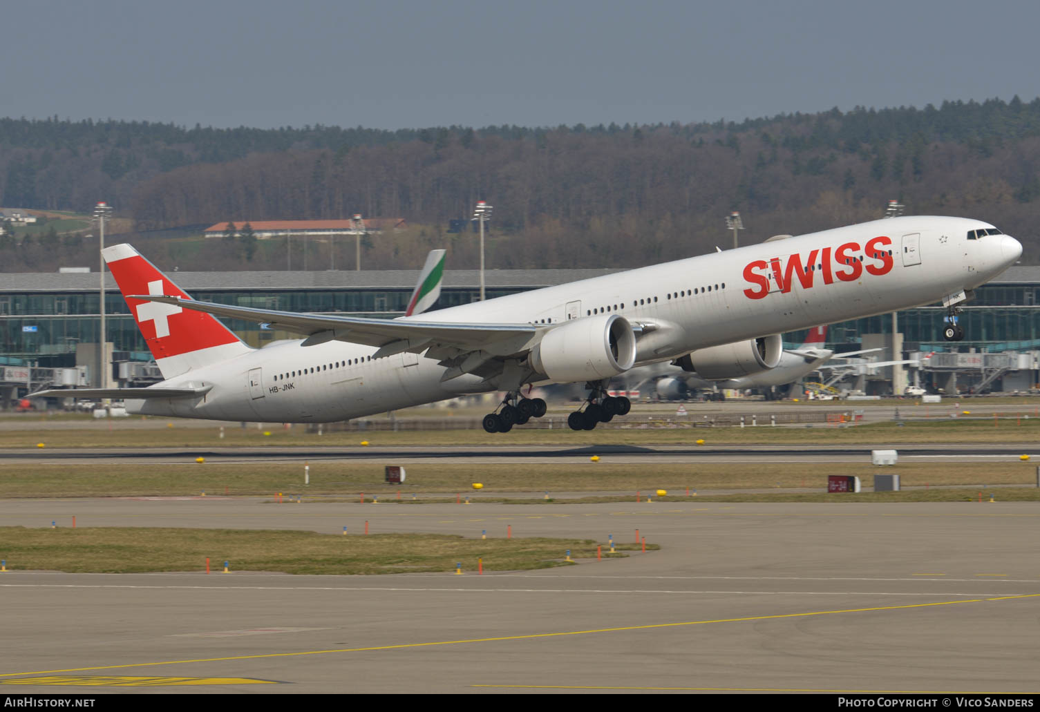 Aircraft Photo of HB-JNK | Boeing 777-300/ER | Swiss International Air Lines | AirHistory.net #624812