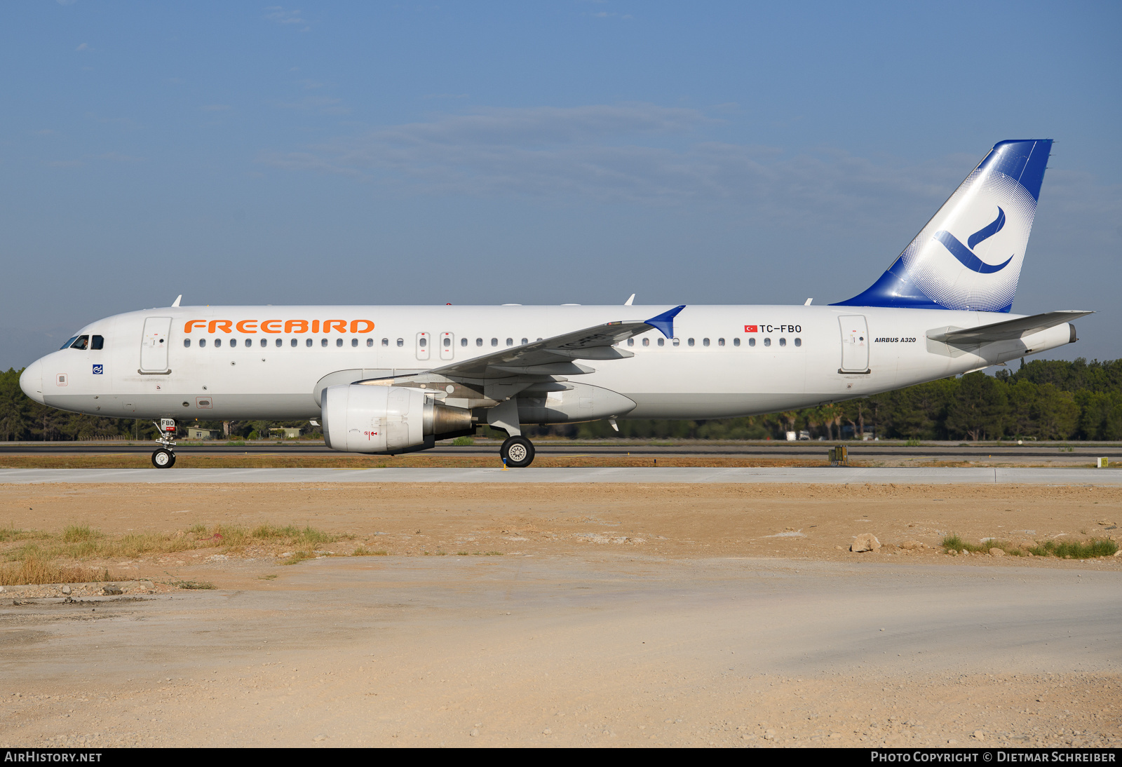 Aircraft Photo of TC-FBO | Airbus A320-214 | Freebird Airlines | AirHistory.net #624833