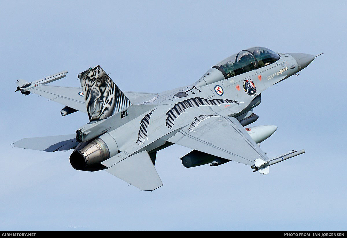 Aircraft Photo of 692 | General Dynamics F-16BM Fighting Falcon | Norway - Air Force | AirHistory.net #625040