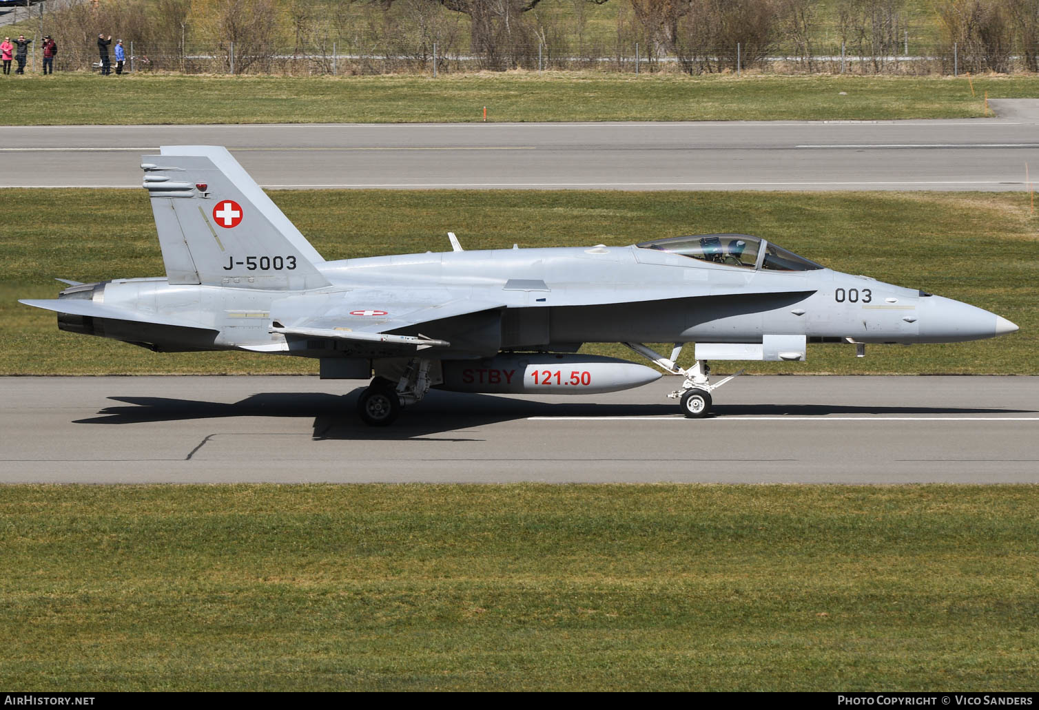 Aircraft Photo of J-5003 | McDonnell Douglas F/A-18C Hornet | Switzerland - Air Force | AirHistory.net #625060