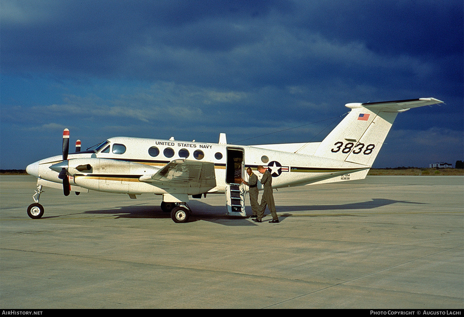 Aircraft Photo of 163838 / 3838 | Beech UC-12M Super King Air (B200C) | USA - Navy | AirHistory.net #625137