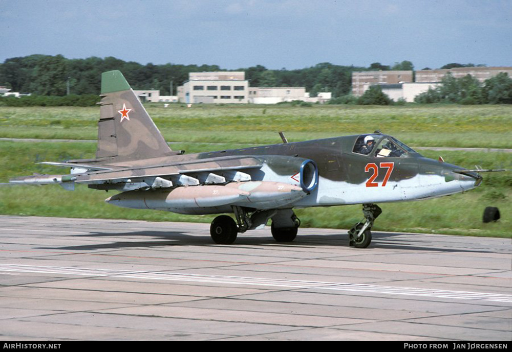 Aircraft Photo of 27 red Sukhoi Su 25 Russia Air Force AirHistory 625464
