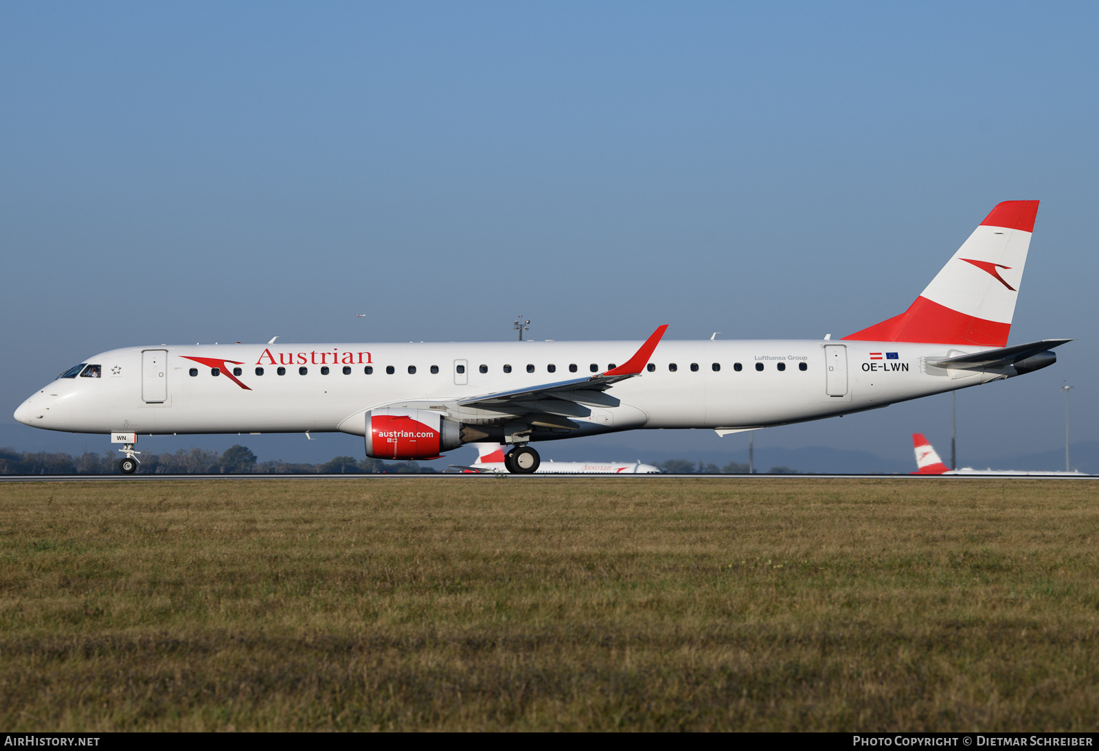 Aircraft Photo of OE-LWN | Embraer 195LR (ERJ-190-200LR) | Austrian Airlines | AirHistory.net #625484