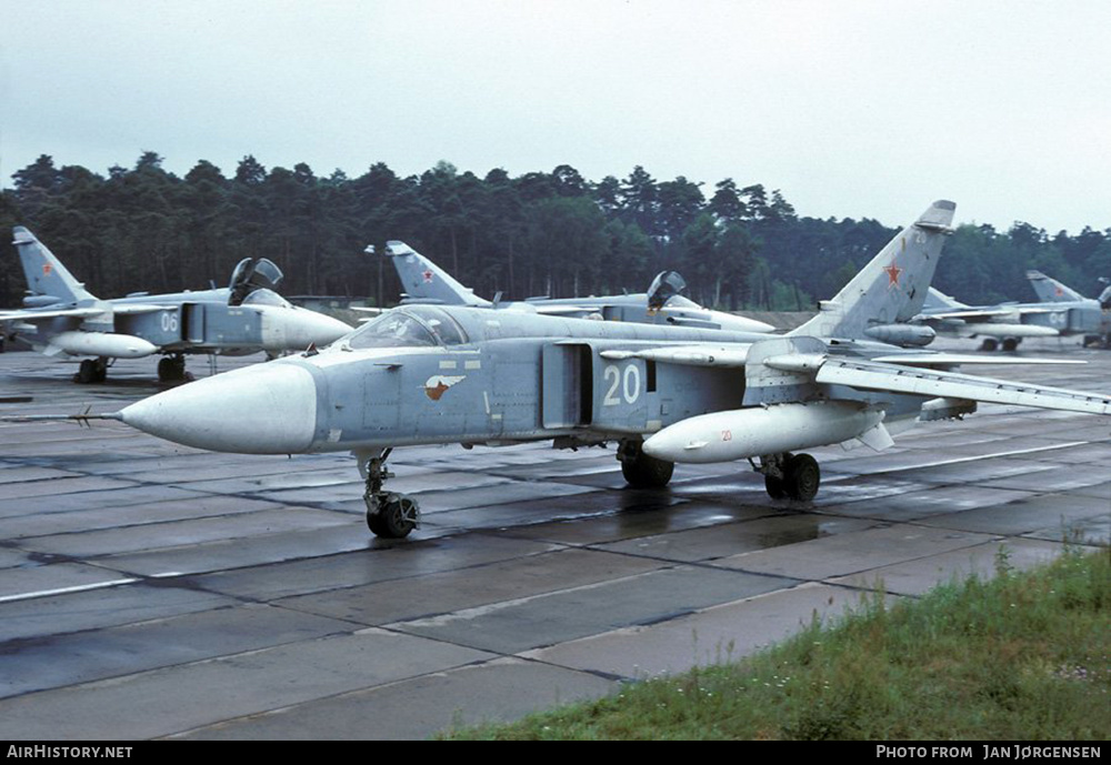 Aircraft Photo of 20 white | Sukhoi Su-24MR | Soviet Union - Air Force | AirHistory.net #625509