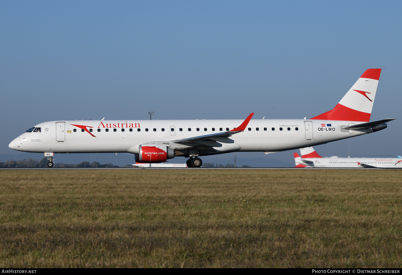 Aircraft Photo of OE-LWO | Embraer 195LR (ERJ-190-200LR) | Austrian Airlines | AirHistory.net #625559