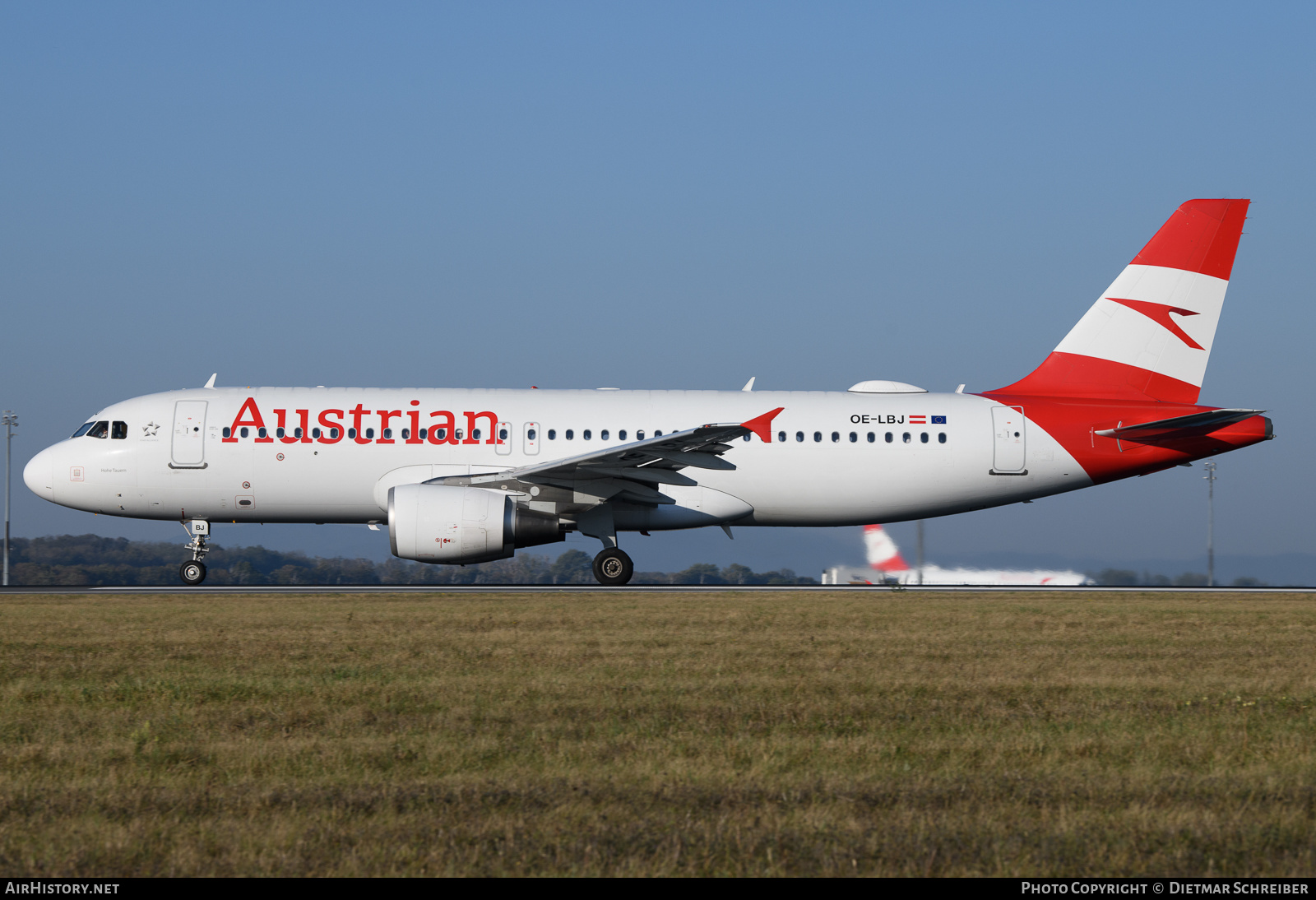 Aircraft Photo of OE-LBJ | Airbus A320-214 | Austrian Airlines | AirHistory.net #625578