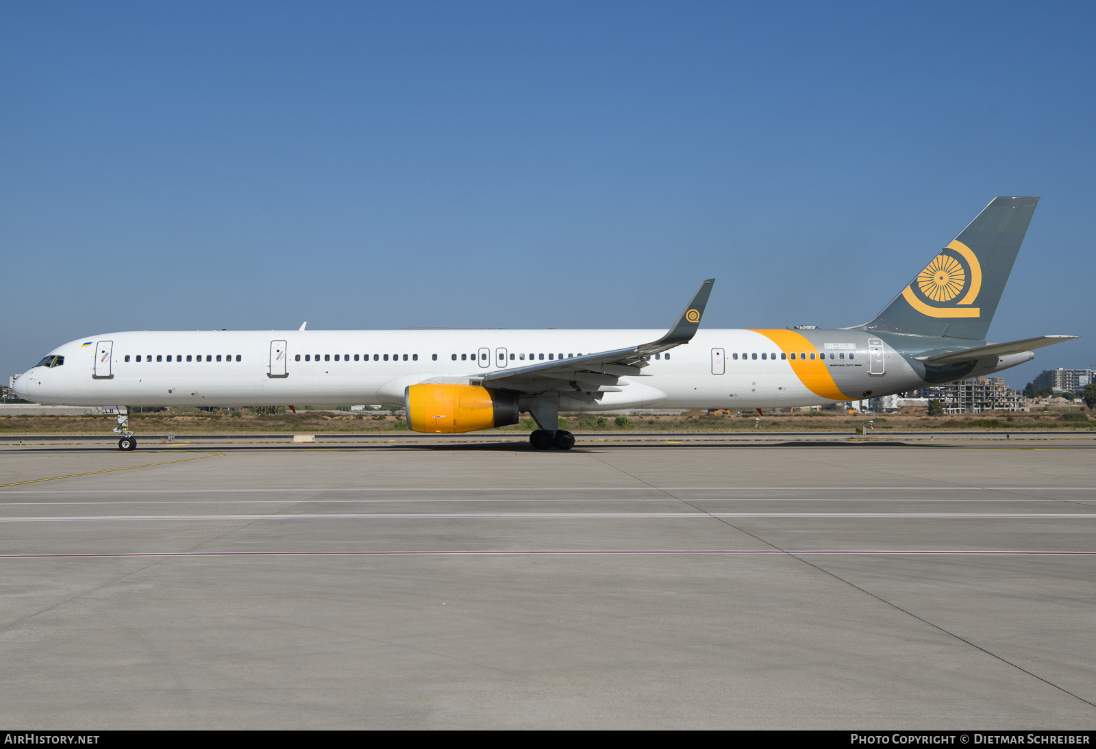 Aircraft Photo of UR-SLB | Boeing 757-330 | Skyline Express Airline | AirHistory.net #625583