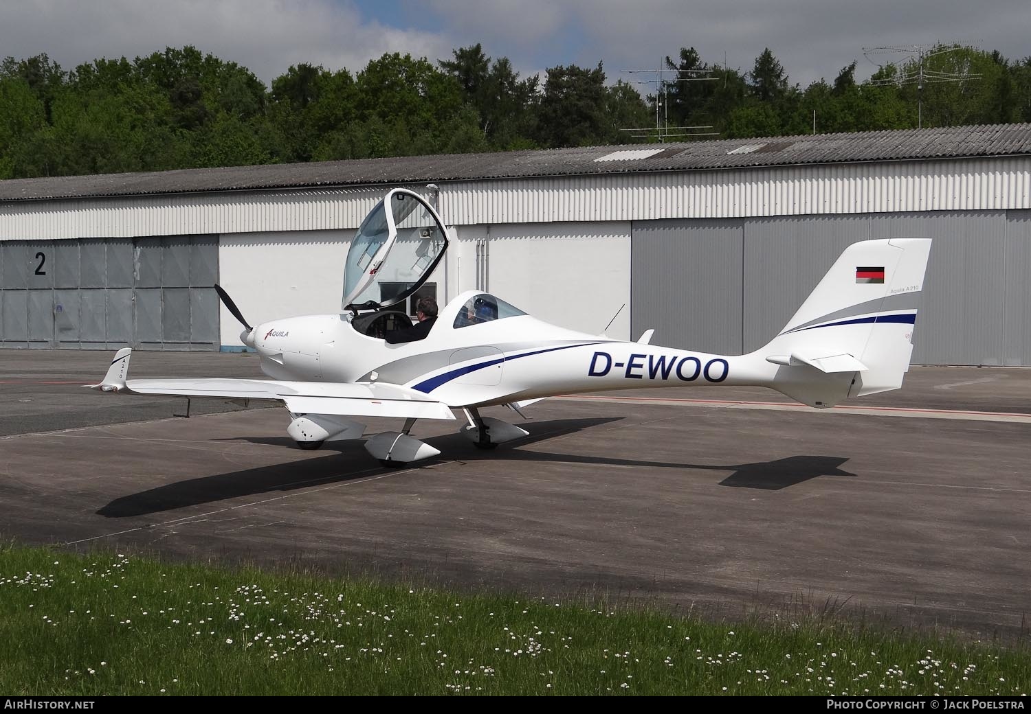Aircraft Photo of D-EWOO | Aquila AT01 A210 | AirHistory.net #625612