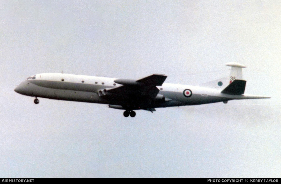 Aircraft Photo of XV235 | Hawker Siddeley HS-801 Nimrod MR.1 | UK - Air Force | AirHistory.net #625661