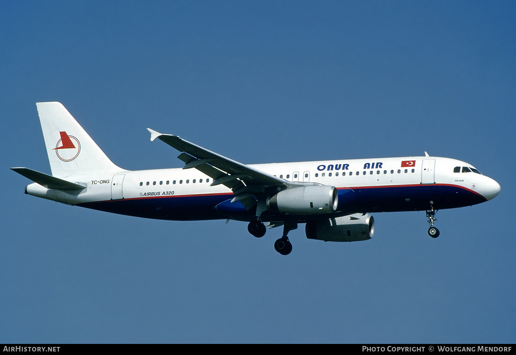 Aircraft Photo of TC-ONG | Airbus A320-231 | Onur Air | AirHistory.net #625679