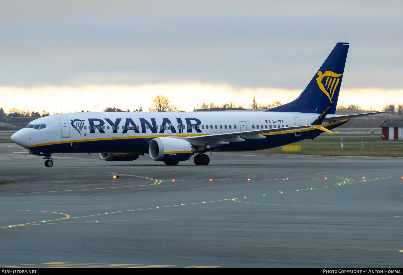 Aircraft Photo of EI-IGV | Boeing 737-8200 Max 200 | Ryanair | AirHistory.net #625702