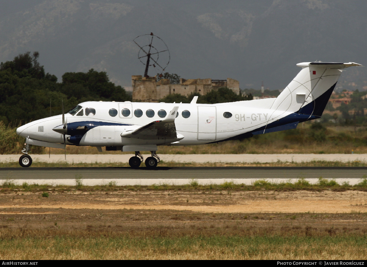 Aircraft Photo of 9H-GTY | Hawker Beechcraft 350i King Air (B300) | AirHistory.net #625774