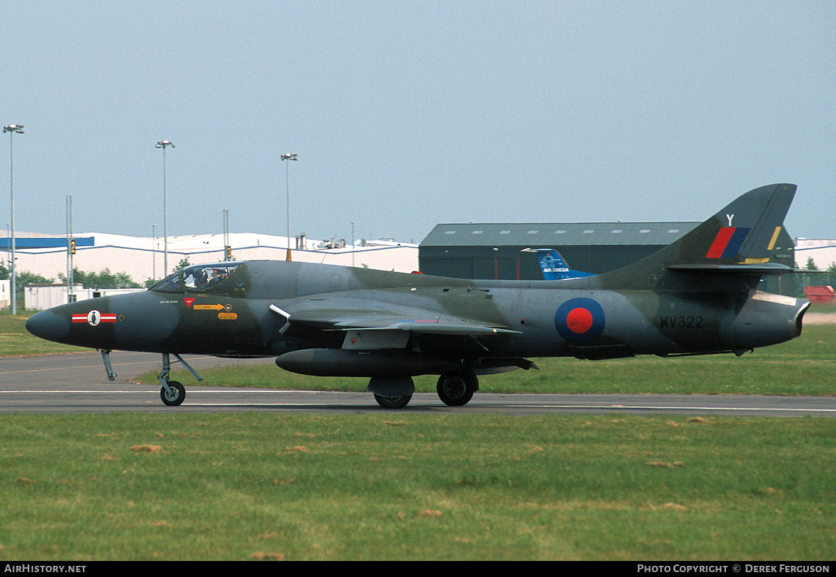 Aircraft Photo of G-BZSE / WV322 | Hawker Hunter T8B | UK - Air Force | AirHistory.net #625885