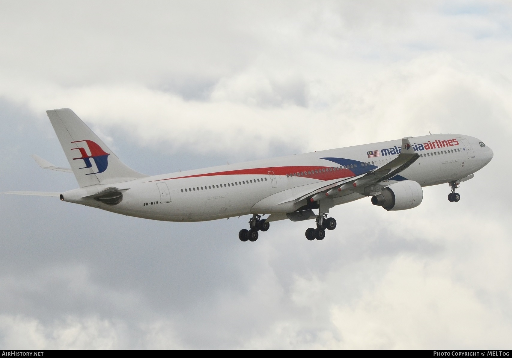 Aircraft Photo of 9M-MTH | Airbus A330-323 | Malaysia Airlines | AirHistory.net #626010