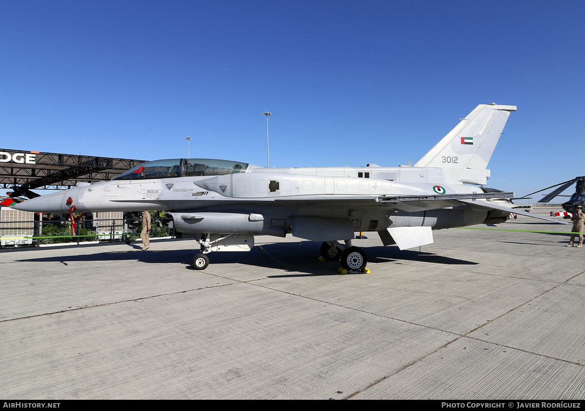 Aircraft Photo of 3012 | Lockheed Martin F-16F Fighting Falcon | United Arab Emirates - Air Force | AirHistory.net #626100