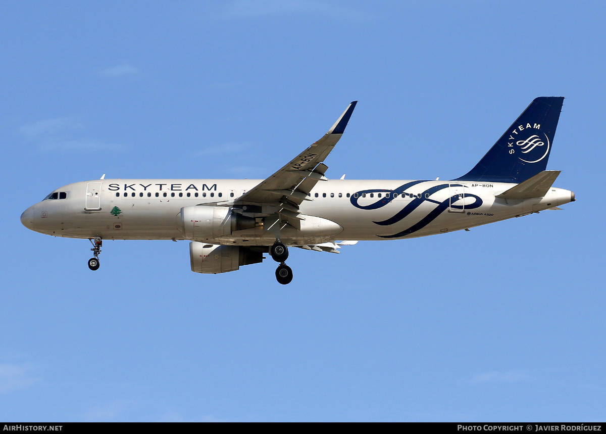 Aircraft Photo of AP-BON | Airbus A320-214 | Pakistan International Airlines - PIA | AirHistory.net #626101