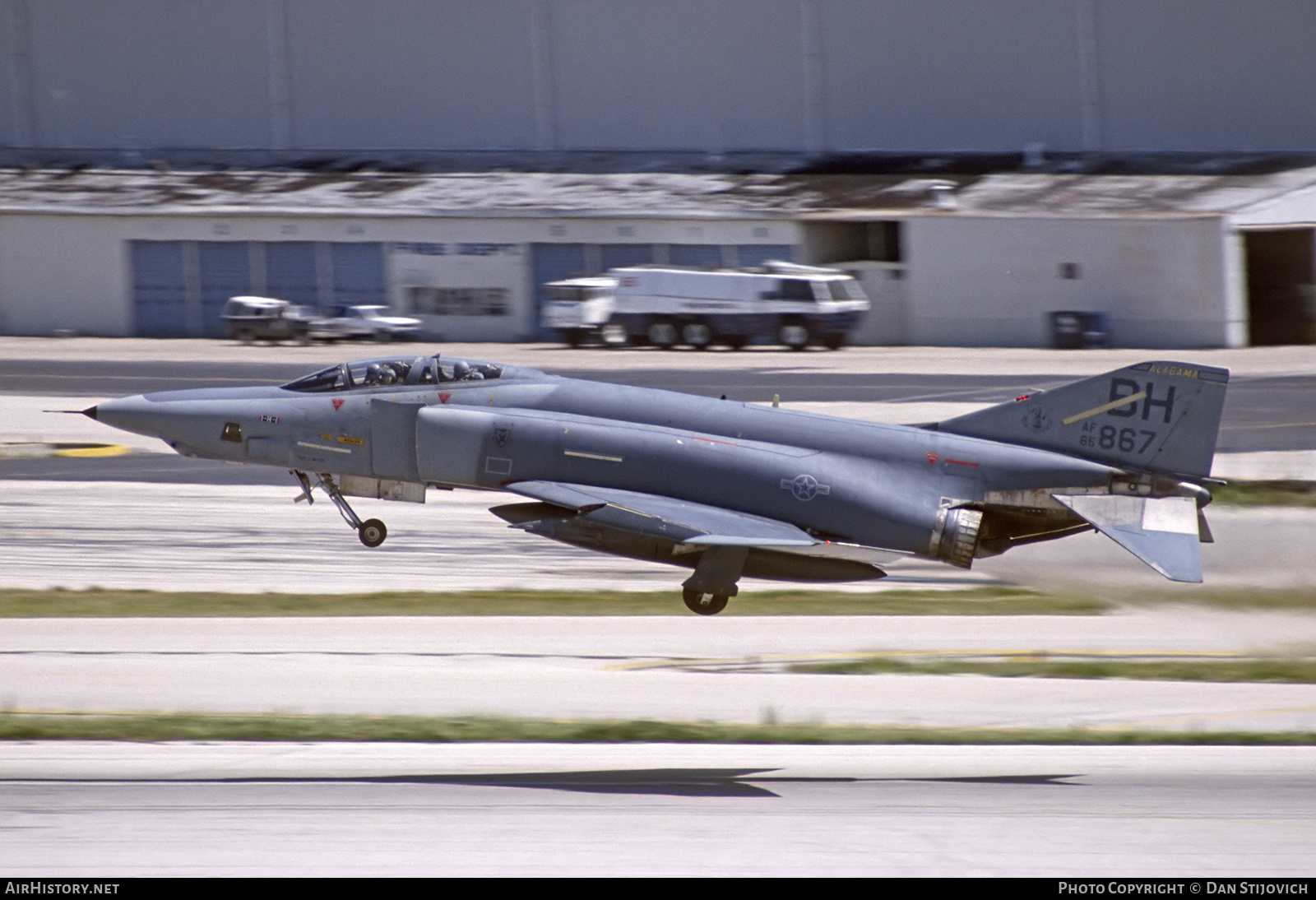 Aircraft Photo of 65-0867 / AF65-867 | McDonnell Douglas RF-4C Phantom II | USA - Air Force | AirHistory.net #626174