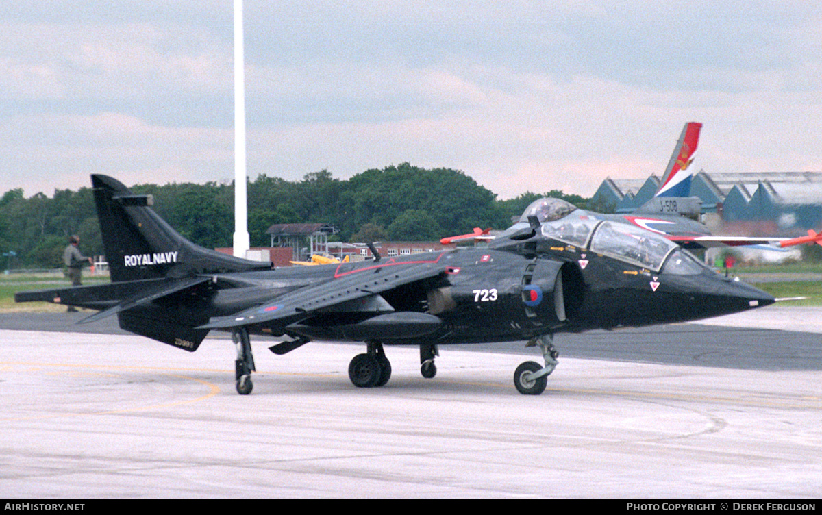 Aircraft Photo of ZD993 | Hawker Siddeley Harrier T8 | UK - Navy | AirHistory.net #626228
