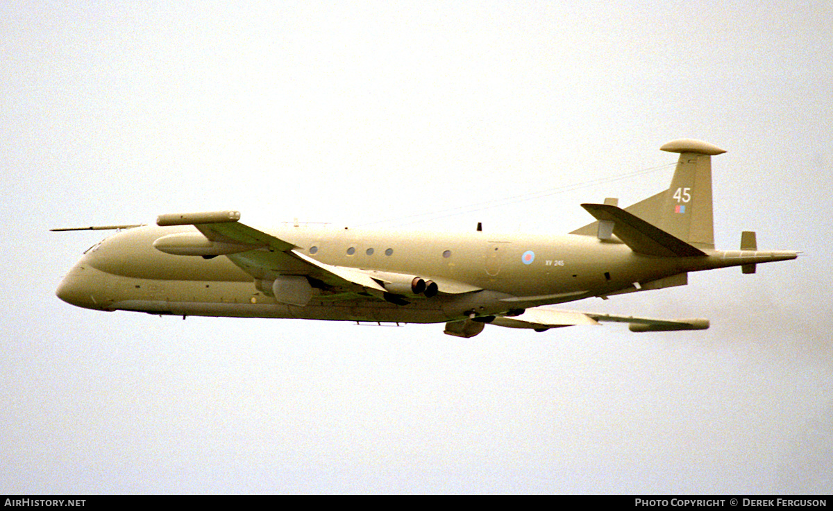 Aircraft Photo of XV245 | Hawker Siddeley HS-801 Nimrod MR.2P | UK - Air Force | AirHistory.net #626267