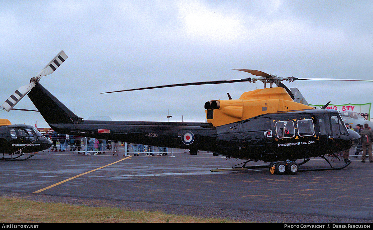 Aircraft Photo of ZJ236 | Bell 412EP Griffin HT1 | UK - Air Force | AirHistory.net #626312