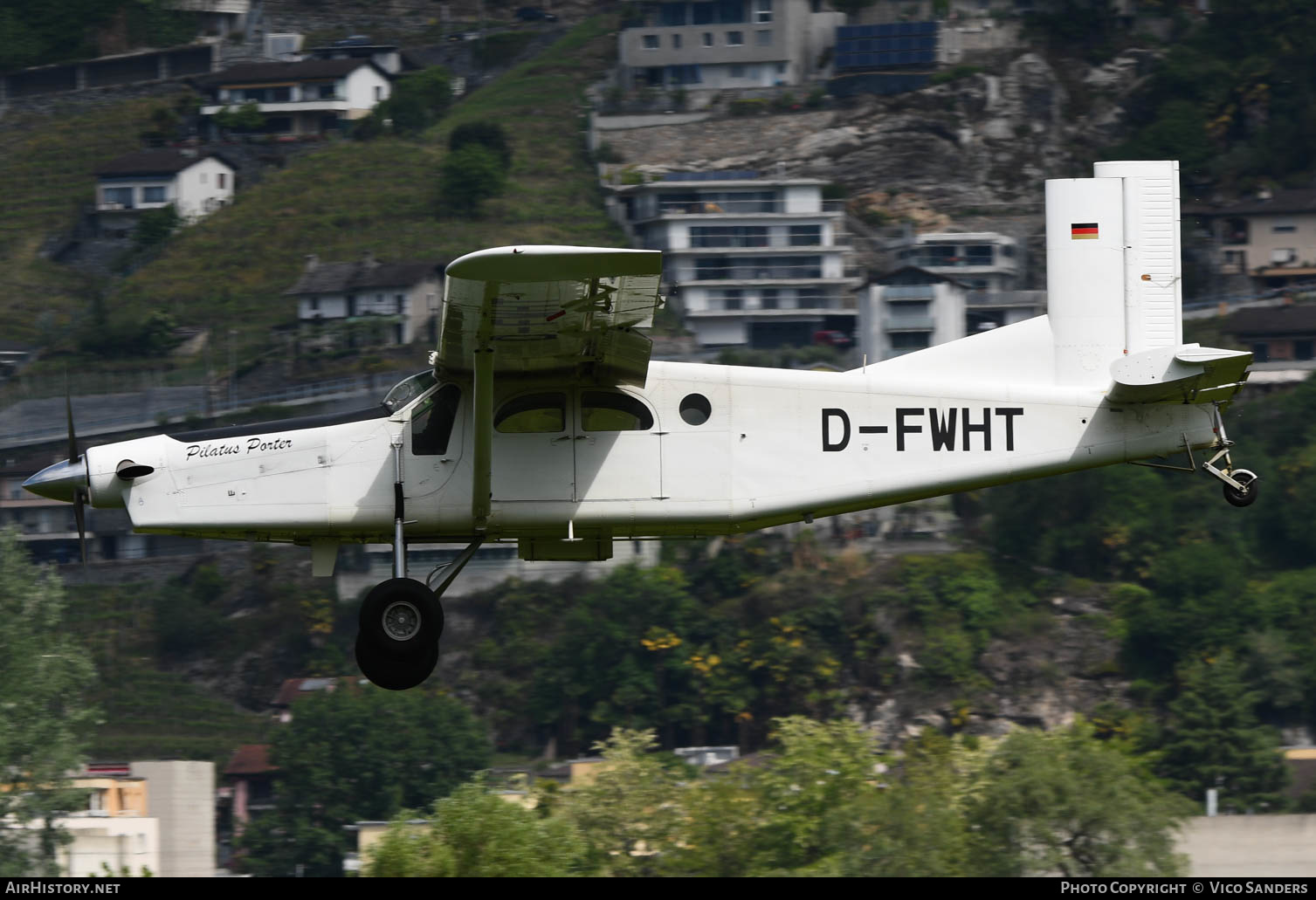 Aircraft Photo of D-FWHT | Pilatus PC-6/B2-H4 Turbo Porter | AirHistory.net #626338